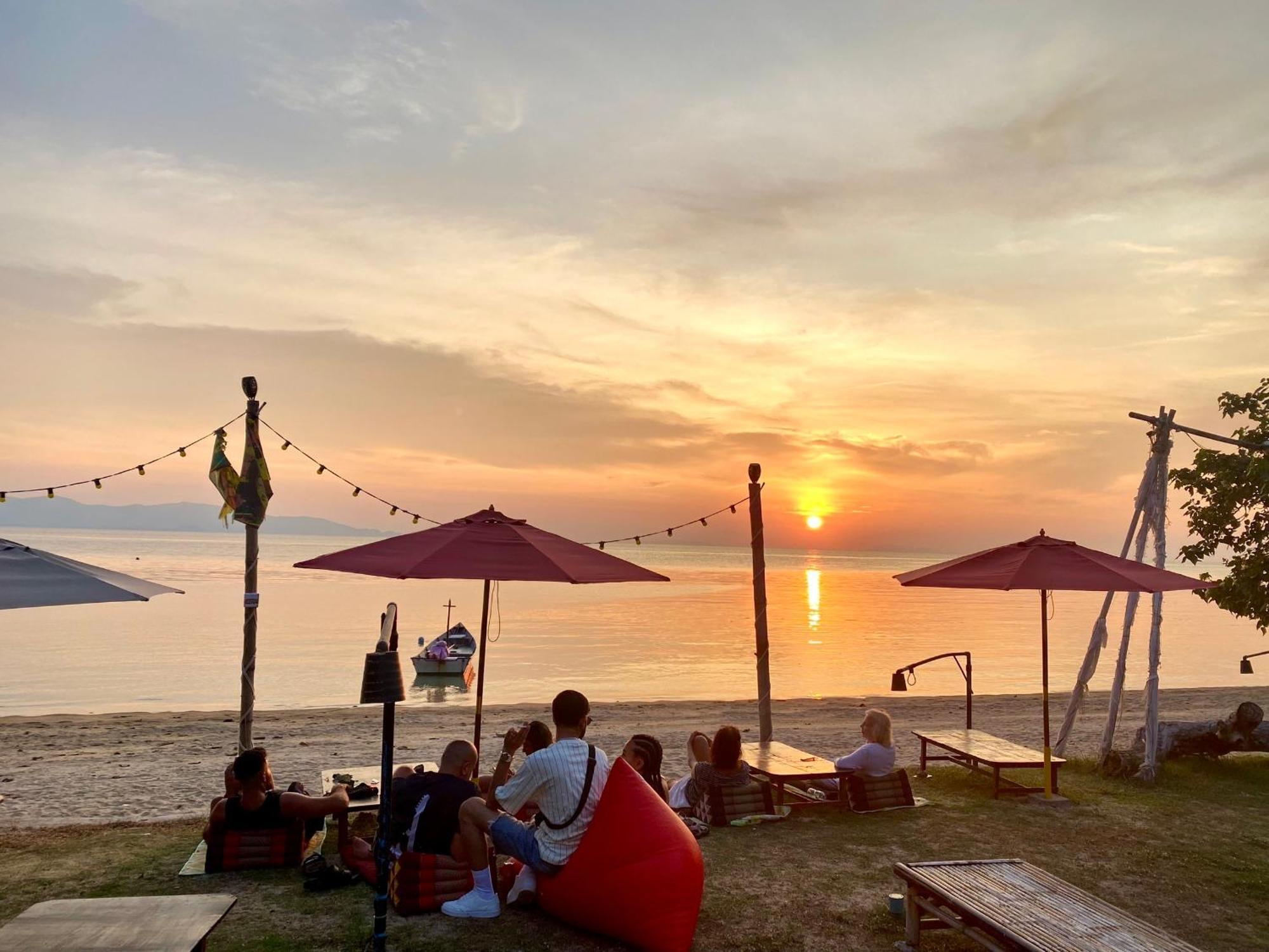 Rainbow Bungalow Haadrin Koh Phangan Haad Rin Bagian luar foto